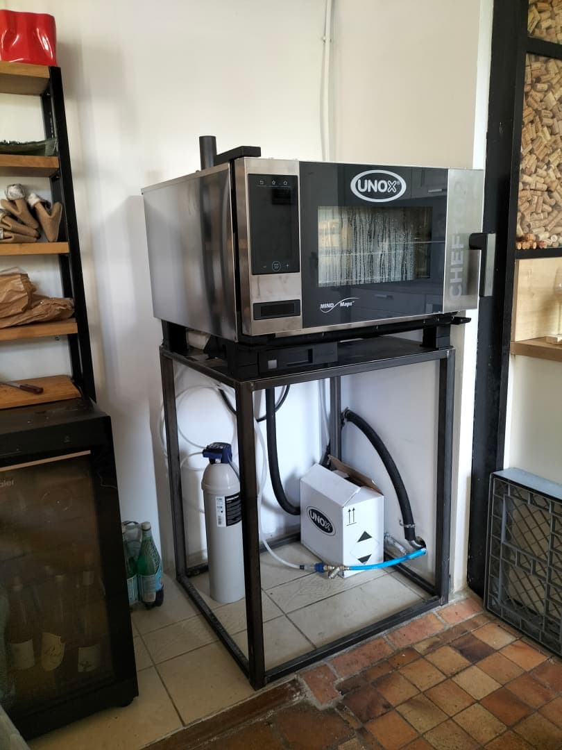 Meuble support de four de restaurant